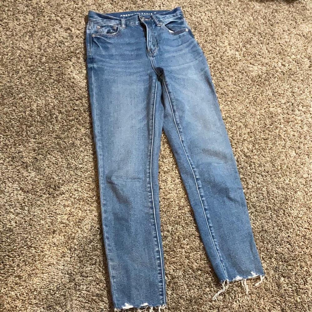 AE MOM JEANS